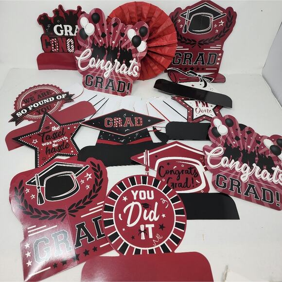 Graduation 12 pc Table Toppers Guys Girls Red Black Grad Party Decoration New - Picture 5 of 8